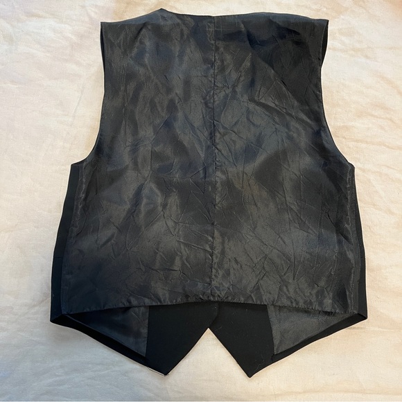 Pearl Button Appliqué Vest | Black | Size Extra Small | Zara - Picture 3 of 5